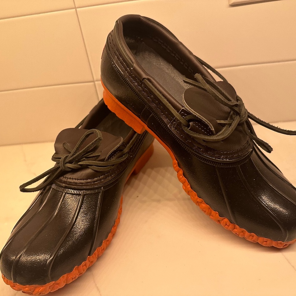 LL BEAN BOOT RUBBER DUCK MOC NEVER WORN